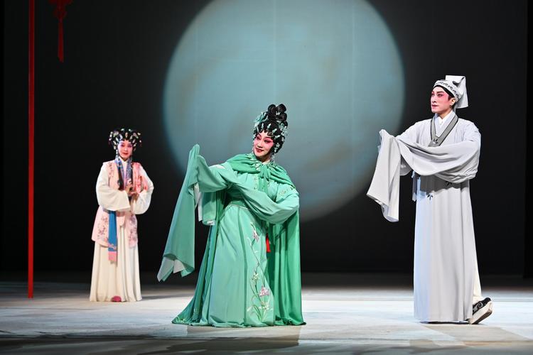 Cantonese Opera